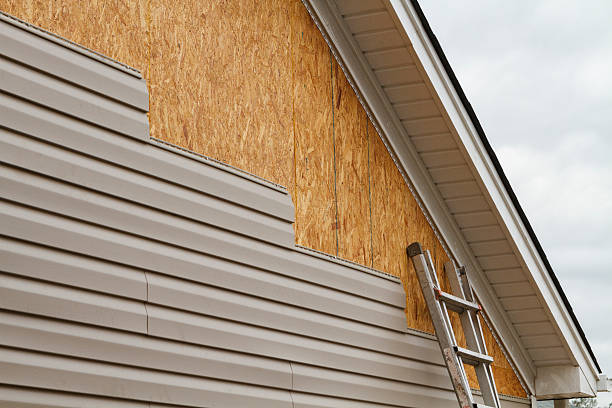 Professional Emergency Siding Repair technician working in Little Orleans, MD